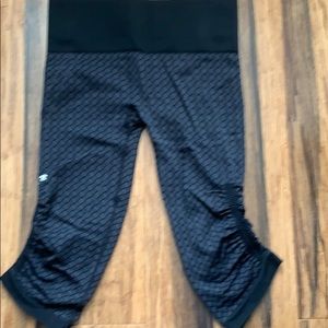 Black pattern Lululemon ebb to street crop